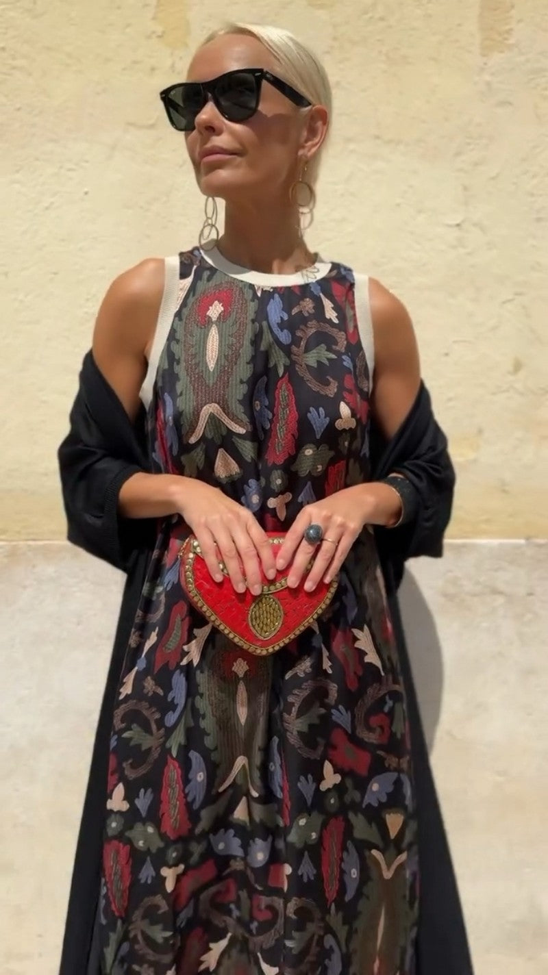 Eterna | Elegantní dlouhé šaty s odpovídajícím šálkem