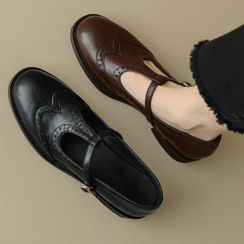 Elegantní T-páskové Mary Janes