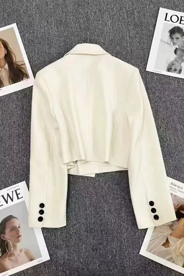 Diora Móda – Ideální Blazer