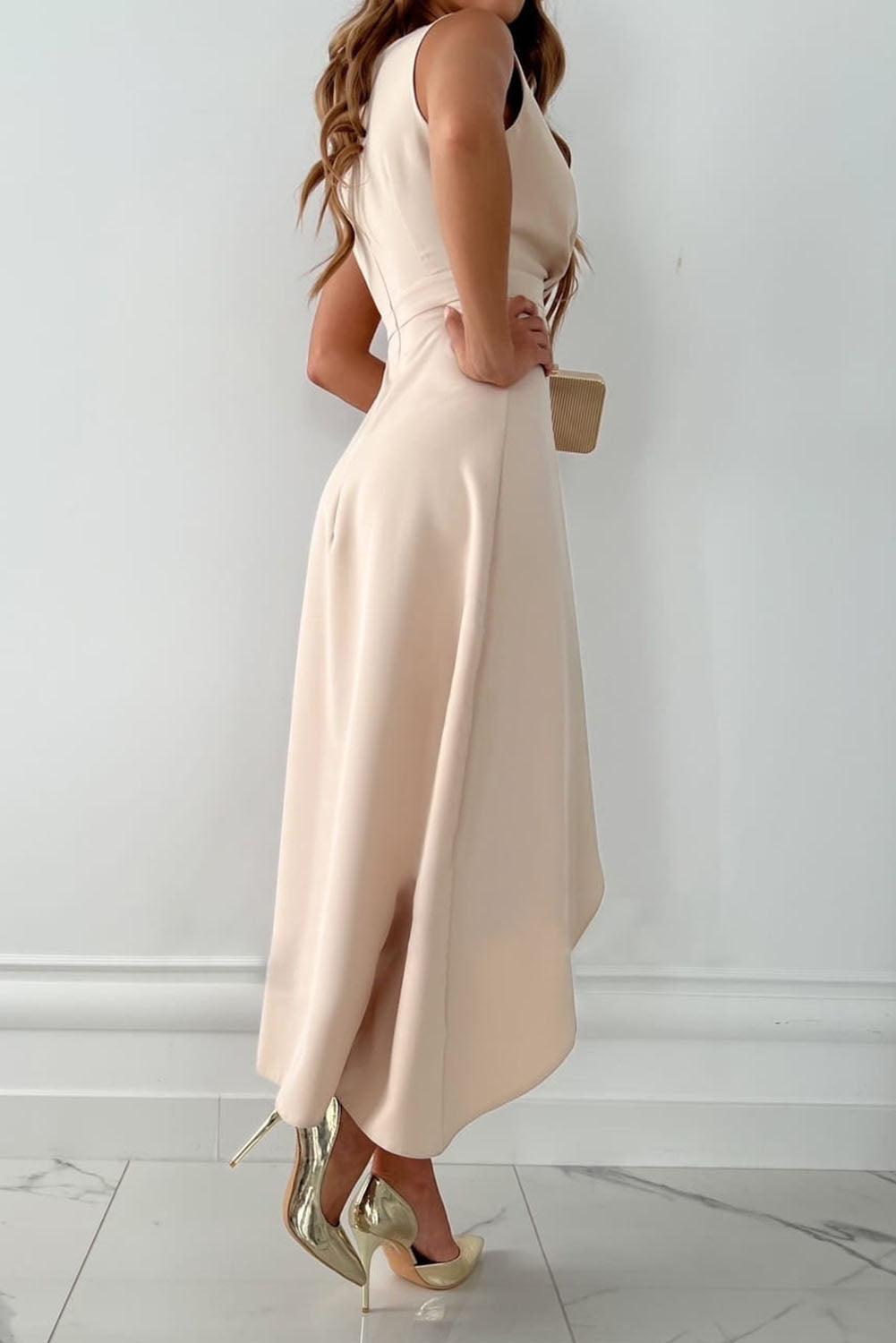 Mandy | Elegantní midi šaty s výstřihem do V