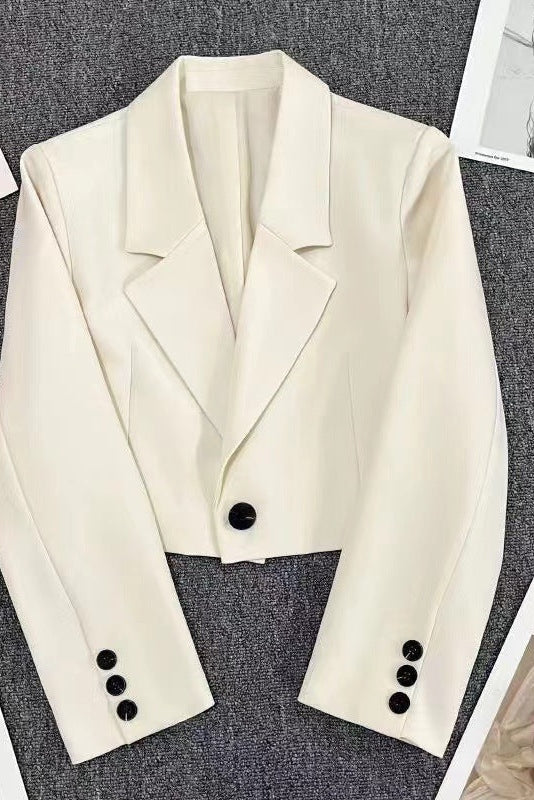 Diora Móda – Ideální Blazer