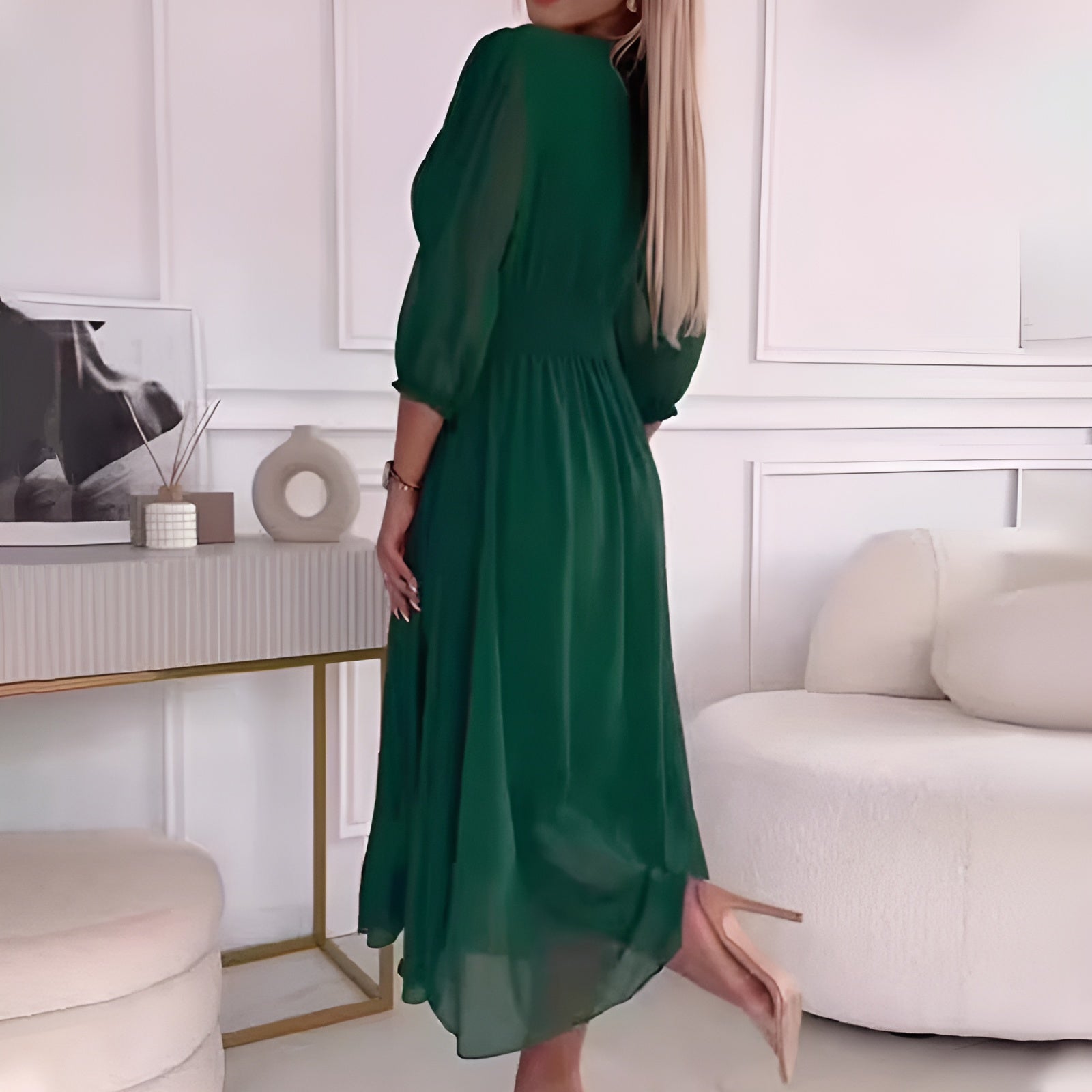 Nia | Elegantní obepínající šaty